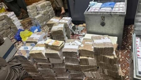 کوہستان میگا کرپشن سکینڈل: ڈسٹرکٹ اکاؤنٹ آفیسر سمیت 8 مرکزی ملزمان گرفتار