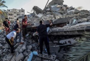 غزہ سے فلسطینیوں کی جبری بے دخلی کی تیاری، رفح کے ملبے پر کیمپ قائم کرنے کا حکم
