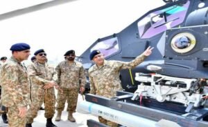 پاک فوج میں جدید ہیلی کاپٹر شامل، فیلڈ مارشل کا سول ملٹری ہم آہنگی کی اہمیت پر زور